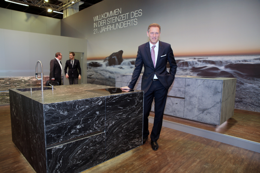 Luxus insel komplett aus stein: küchenplaner magazin